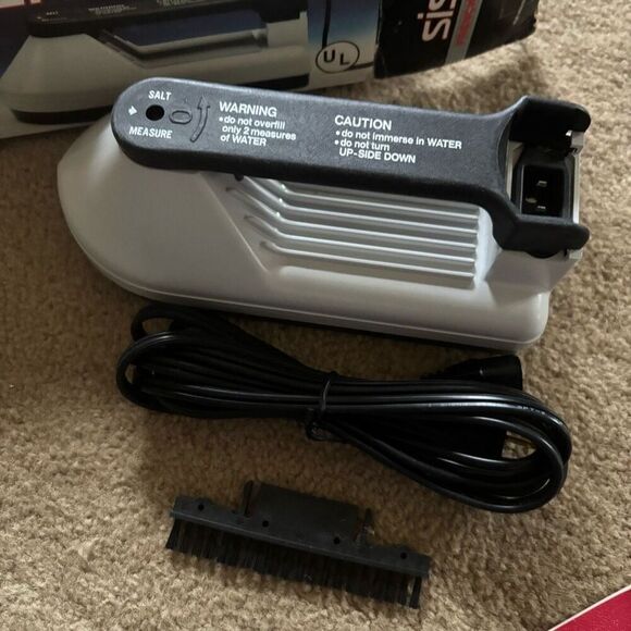 Sisan French Steam Iron - Picture 2 of 6